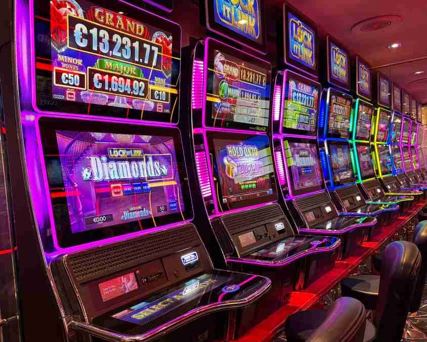 simsinos casino